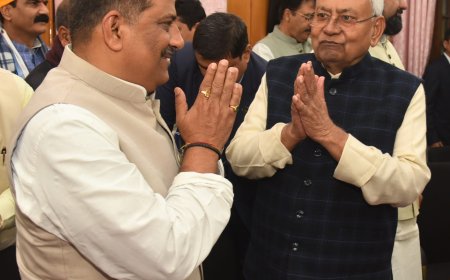 राज्यसभा के लिए अपना नामांकन भरे पूर्व मंत्री एवं जेडीयू नेता संजय झा | Photo Highlights