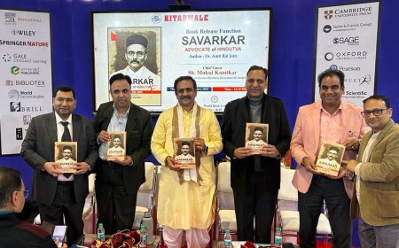अमित राय जैन द्वारा लिखित 'सावरकर एडवोकेट आफ हिंदूत्व' पुस्तक का विश्व पुस्तक मेले में हुआ लोकार्पण