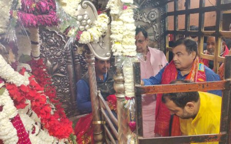 मां विंध्यवासिनी के दरबार में हाजिरी लगाने पहुंचे केंद्रीय मंत्री नितिन गडकरी, करोड़ो की परियोजनाओं का करेंगे शिलान्यास