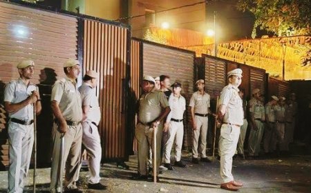Breaking News : सुप्रीम कोर्ट पंहुची आप, CM केजरीवाल की गिरफ्तारी पर रोक के लिए तत्काल सुनवाई की मांग