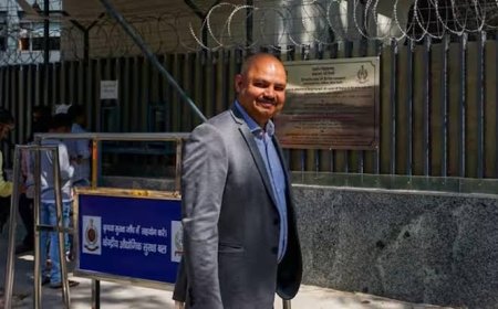 Breaking: स्वाति मालीवाल के साथ मारपीट के आरोपी विभव कुमार को दिल्ली पुलिस ने सीएम आवास से किया अरेस्ट