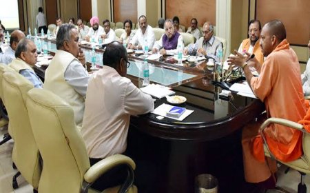 सीएम की मीटिंग में बोले विधायक; 'सर, अधिकारी सुनते ही नहीं...', योगी बोले सुबूत लाएं तो होगी कार्यवाही