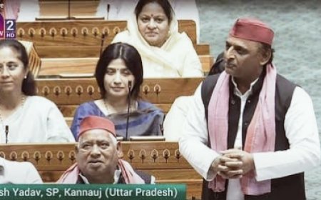 3 UPSC छात्रों के मौत पर लोकसभा में हंगामा, अखिलेश ने कहा यूपी में लापरवाही पर चल जाती है बुल्डोजर, क्या आप ऐसा करेंगे?