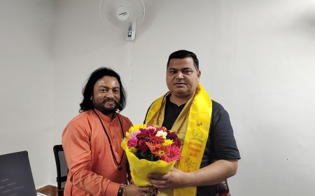 गुरुजी गौतम ऋषि द्वारा 'यमुना महा आरती' प्रारंभ करने का सराहनीय प्रयास, केंद्रीय मंत्री को सौंपे ज्ञापन 