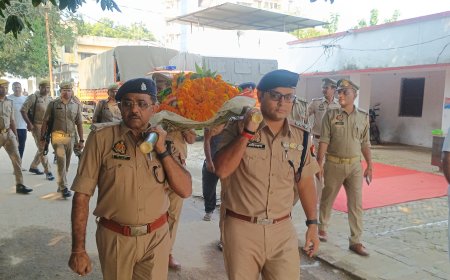 मिर्जापुर में ट्रैकर मादा डॉग माया का निधन, पुलिस लाइन में दी गई राजकीय सम्मान के साथ श्रद्धांजलि