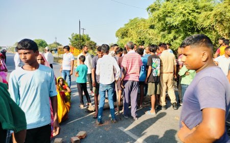 मिर्जापुर-औराई मार्ग पर तेज कार ने 10 वर्षीय बच्चे को कुचला, मौके पर मौत, ग्रामीणों ने शव सड़क पर रख किया जाम