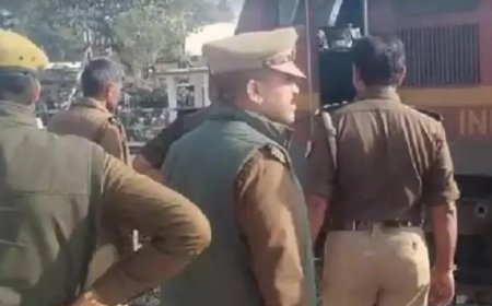 Mirzapur News: 16 घंटे की ड्यूटी से थके लोको पायलट ने बीच रास्ते रोकी ट्रेन, यात्रियों में मचा हड़कंप