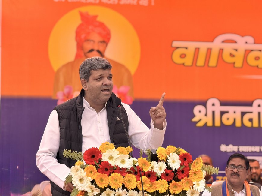 आशीष पटेल का बड़ा आरोप: यूपी सरकार के अधिकारी और मिर्जापुर एसपी उनके खिलाफ कर रहे हैं साजिश!