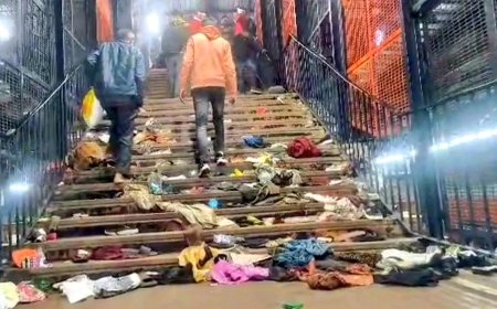 नई दिल्ली रेलवे स्टेशन पर भगदड़ में 18 की मौत, महाकुंभ जाने के लिए बड़ी संख्या में जुटे थे यात्री