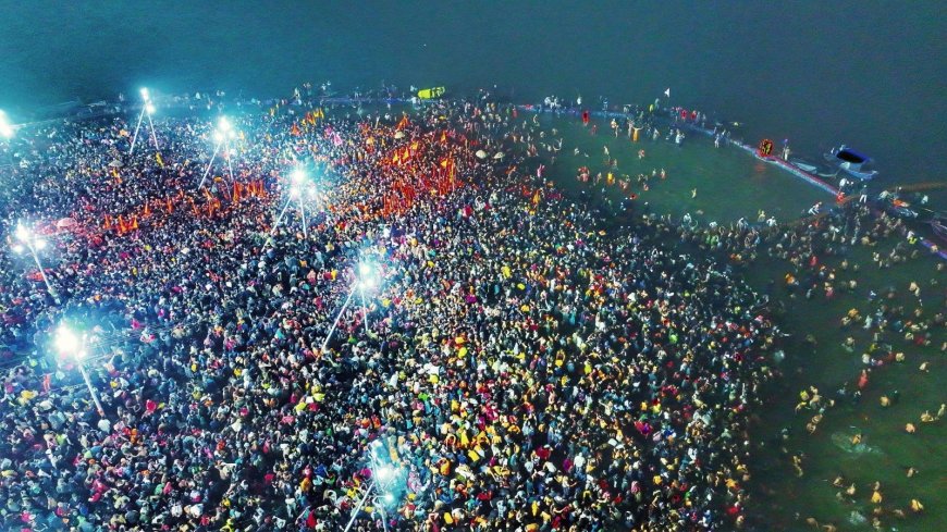 Mahakumbh 2025: संगम में 50 करोड़ से अधिक श्रद्धालुओं ने लगाई आस्था की डुबकी, बनाया नया रिकॉर्ड
