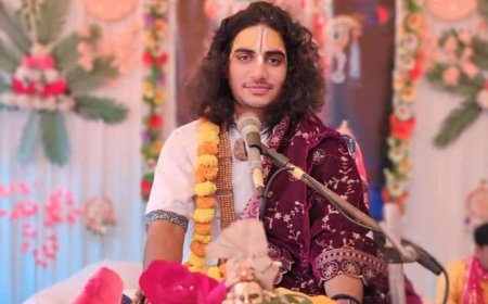 कोनिया: श्रीशतचंडी महायज्ञ में धर्म अनुरागी सत्यम जी महाराज ने किया श्रीमदभागवत कथा का वाचन
