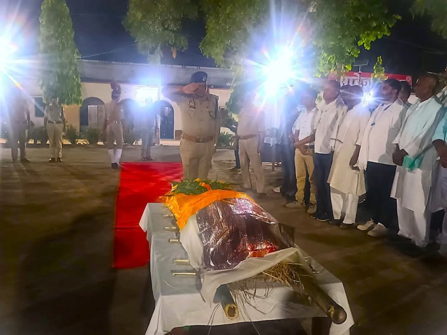 विंध्याचल: कंतित पोखरी के पास ट्रेन हादसे में हेड कांस्टेबल दीपक कुमार सिंह की दुखद मृत्यु