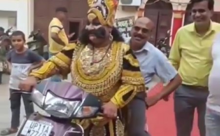 दर्शक करते रहे इंतजार, मंच छोड़कर स्कूटी पर पान खाने निकल गए लंकेश