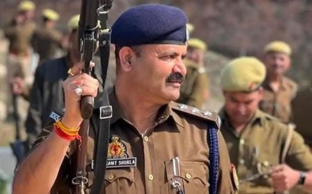 यूपी में दरोगा से सीओ बने ऋषिकांत शुक्ला ने 10 साल में की 100 करोड़ से ज्यादा की काली कमाई, खुलासा होने के बाद हुए सस्पेंड