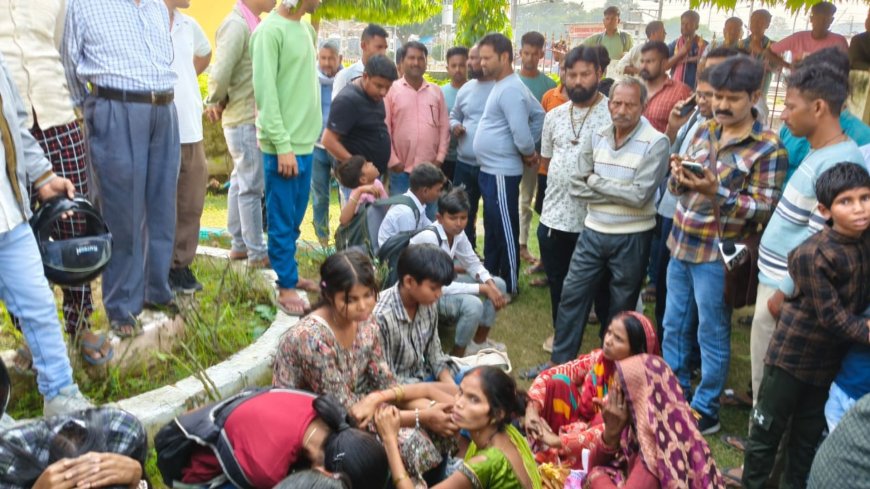 मिर्जापुर के चुनार स्टेशन पर भयावह रेल हादसा: 7 श्रद्धालुओं की ट्रेन से कटकर दर्दनाक मौत, सीएम योगी ने लिया संज्ञान